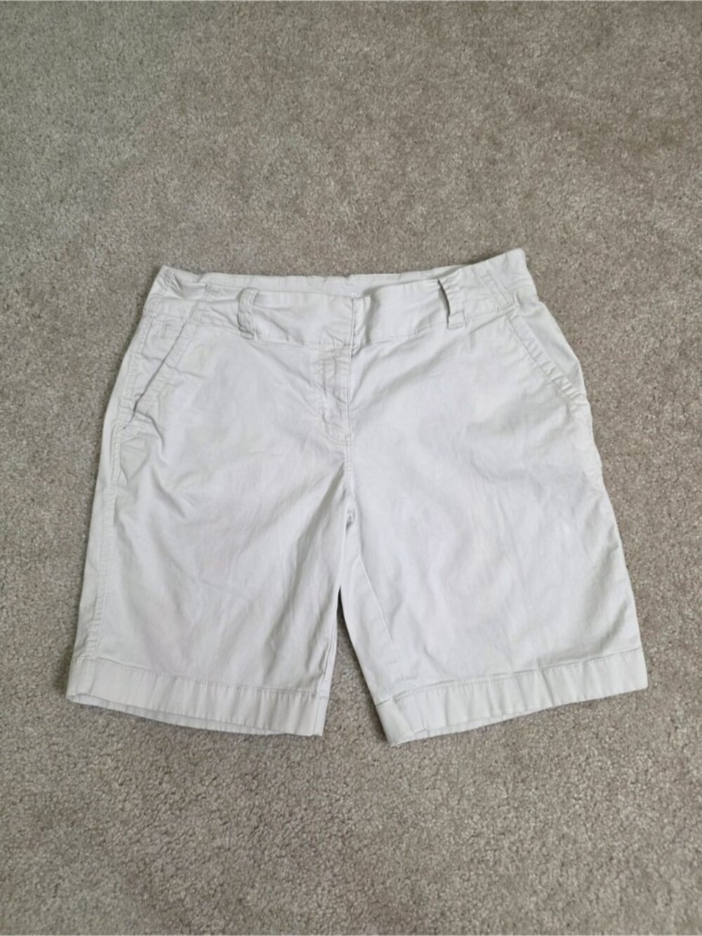 Women's Cotton White Cargo Shorts Size 6
